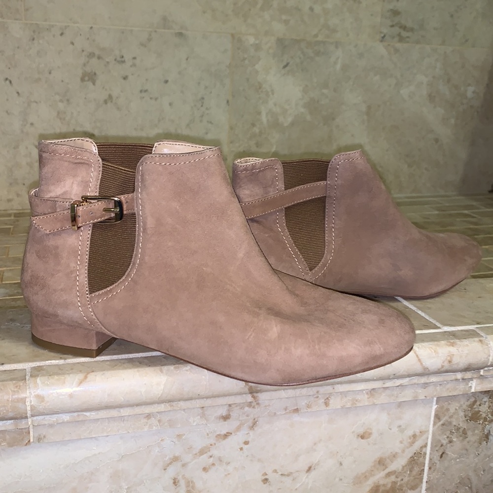 NEW 🛍️ 6.5 Banana Republic SIZE 6 1/2 tan beige suede leather brown boot bootie